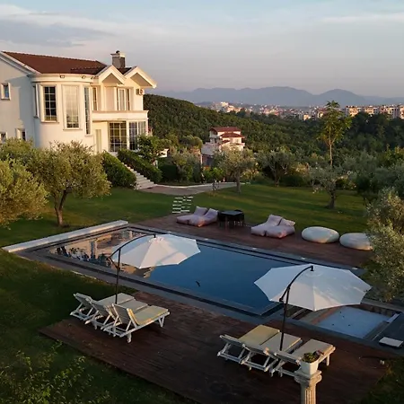Kamila Villa Tirana