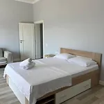 Kamila * Тирана
