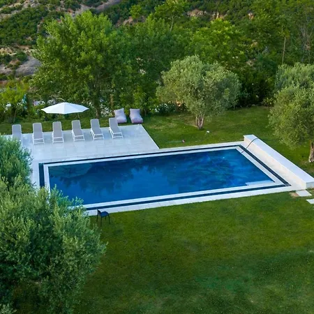 Kamila Villa Tirana