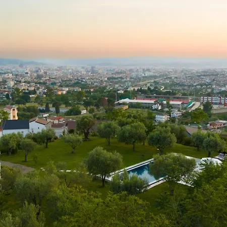 Kamila Villa *